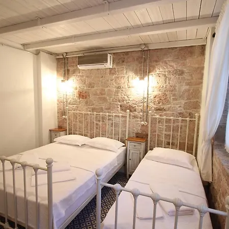 Cesmeli Δωμάτια σε οικογενειακή κατοικία *