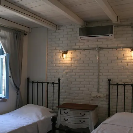 Cesmeli Δωμάτια σε οικογενειακή κατοικία