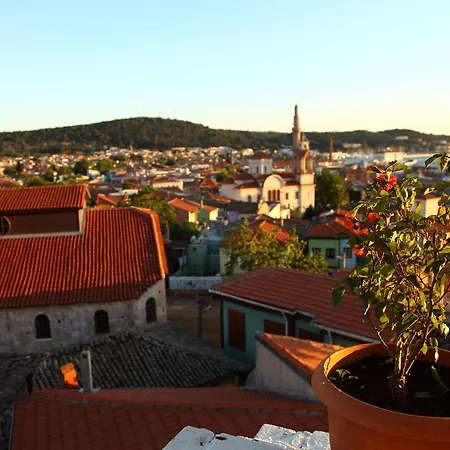Δωμάτια σε οικογενειακή κατοικία Cesmeli Ayvalı